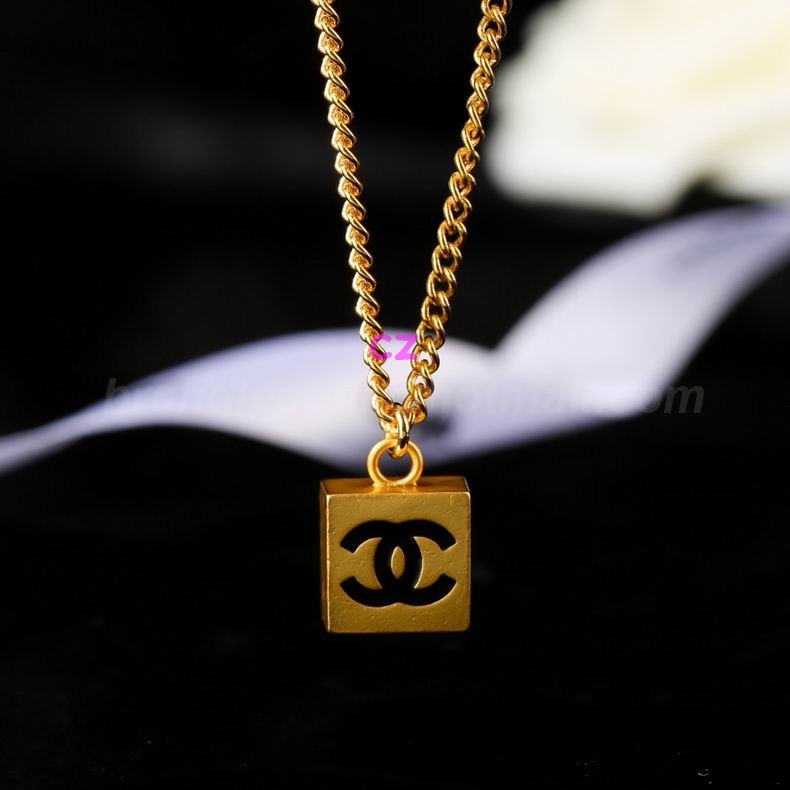 Chanel Necklaces 344